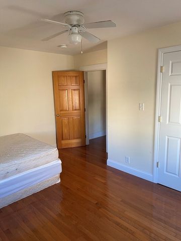 47 Penn St. 47, Quincy, MA 02169