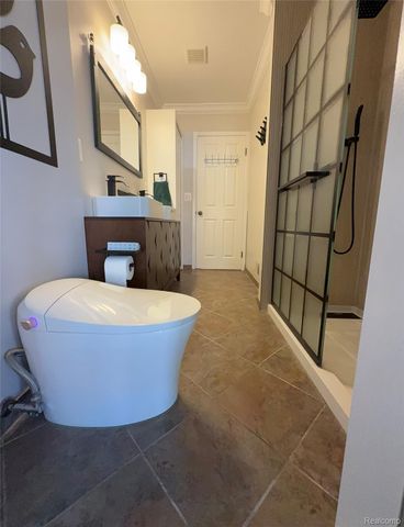 1109 Kenilworth Place, Clawson, MI 48017