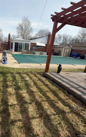 1109 Kenilworth Place, Clawson, MI 48017