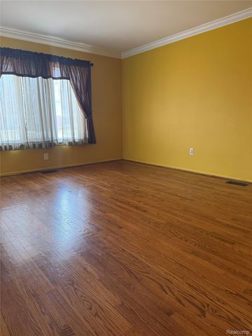 1109 Kenilworth Place, Clawson, MI 48017