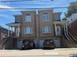 270 2nd Street, Palisades Park, NJ 07650