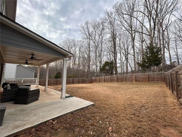 577 Starbuck Parkway, Pendergrass, GA 30567