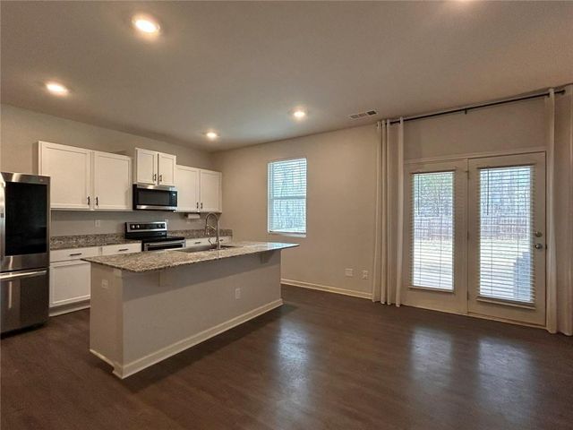 577 Starbuck Parkway, Pendergrass, GA 30567