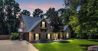 1395 W Old Creek Dr, Tyler, TX 75703
