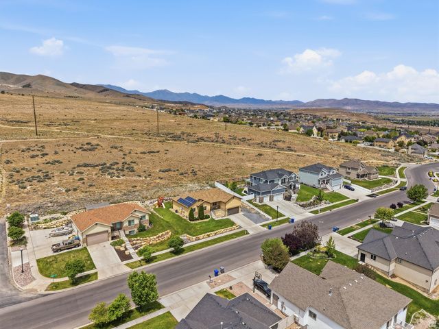2504 S COLT DR, Saratoga Springs, UT 84045