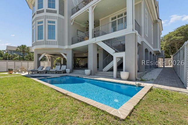 77 Dune Ln, Hilton Head Island, SC 29928