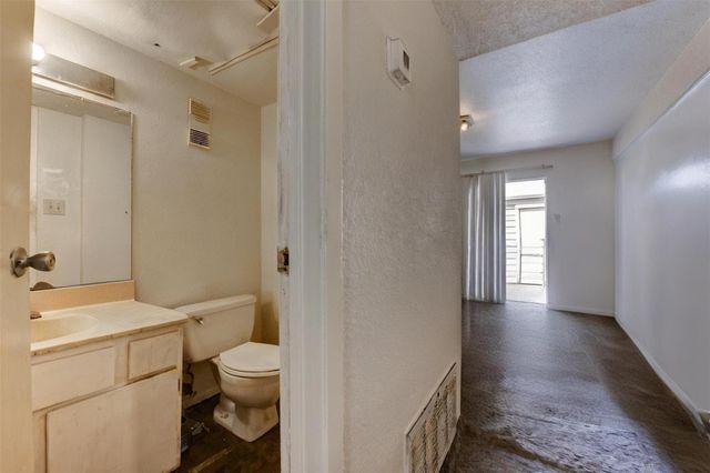 3901 Woodchase Drive 59, Houston, TX 77042