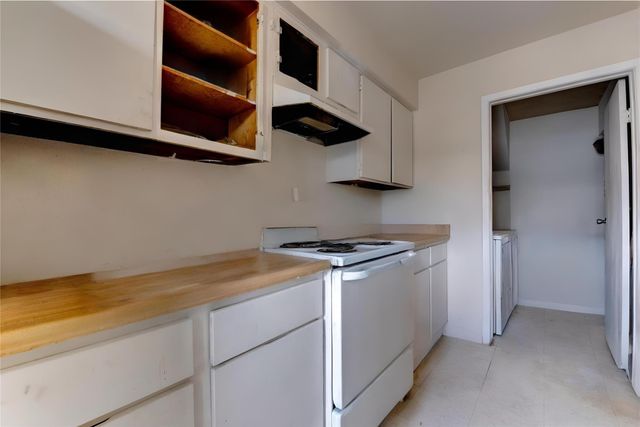 3901 Woodchase Drive 59, Houston, TX 77042