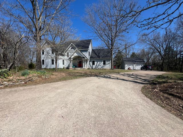 116 Clingan Avenue, Willow Springs, MO 65793