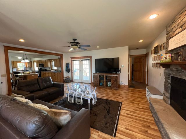 116 Clingan Avenue, Willow Springs, MO 65793