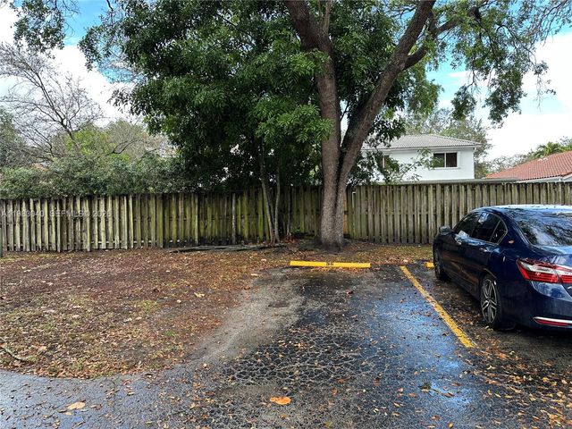 4221 W Mcnab Rd 35, Pompano Beach, FL 33069