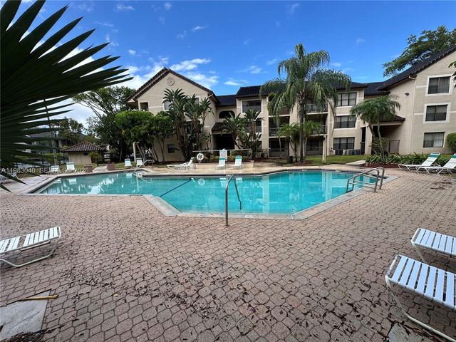 4221 W Mcnab Rd 35, Pompano Beach, FL 33069