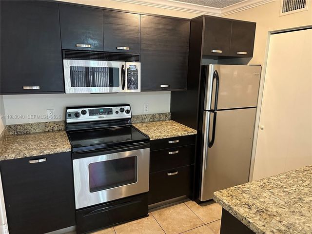 4221 W Mcnab Rd 35, Pompano Beach, FL 33069