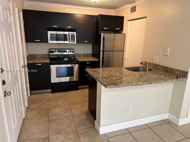 4221 W Mcnab Rd 35, Pompano Beach, FL 33069