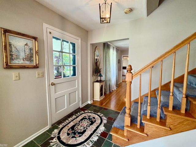 1269 Briarcliffe Drive, Flint Twp, MI 48532