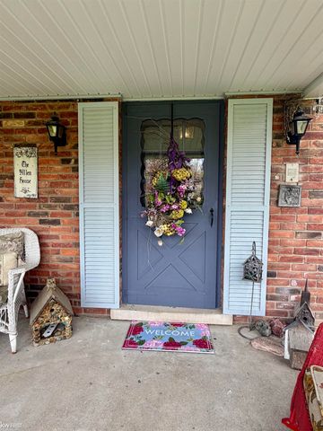 1269 Briarcliffe Drive, Flint Twp, MI 48532