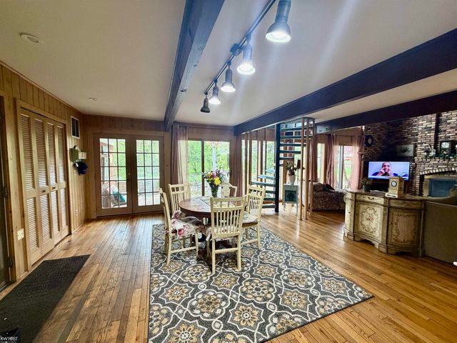 1269 Briarcliffe Drive, Flint Twp, MI 48532