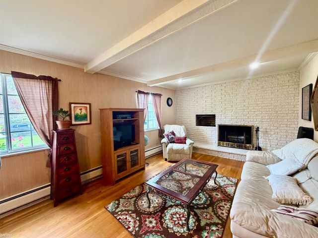 1269 Briarcliffe Drive, Flint Twp, MI 48532