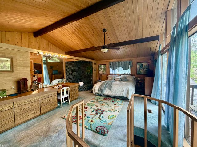 1269 Briarcliffe Drive, Flint Twp, MI 48532