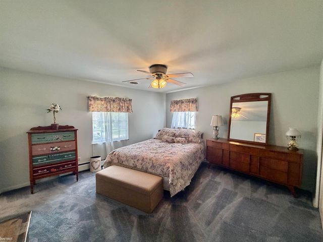 1269 Briarcliffe Drive, Flint Twp, MI 48532