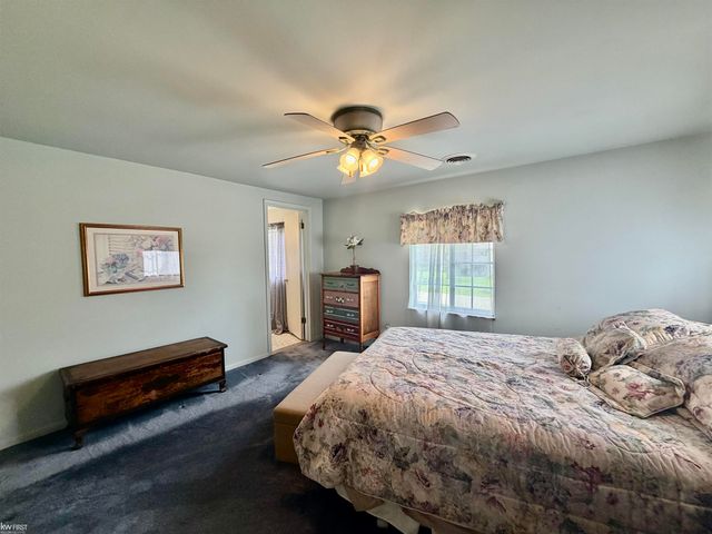 1269 Briarcliffe Drive, Flint Twp, MI 48532