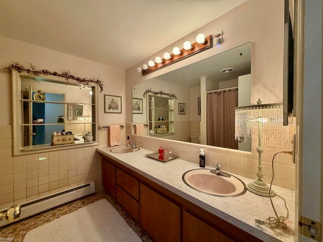1269 Briarcliffe Drive, Flint Twp, MI 48532