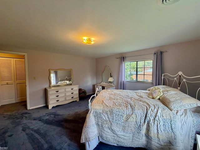1269 Briarcliffe Drive, Flint Twp, MI 48532