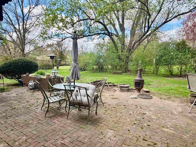 1269 Briarcliffe Drive, Flint Twp, MI 48532