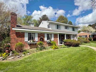 1269 Briarcliffe Drive, Flint Twp, MI 48532