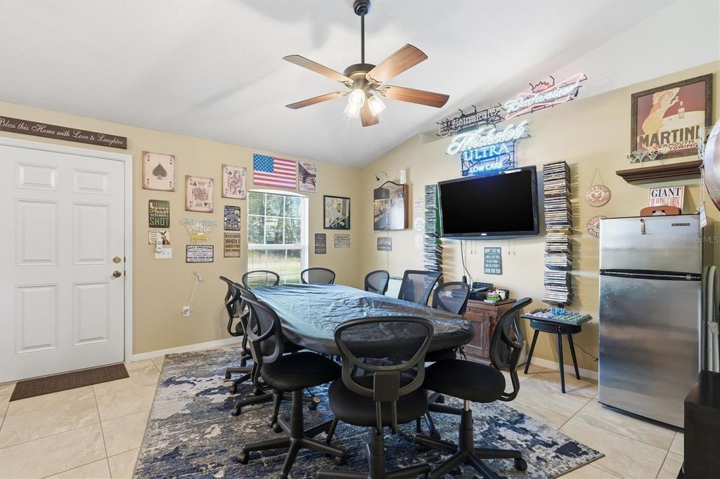 Image 14 of property listing at 4180 SW 131ST PLACE ROAD, Ocala, FL 34473