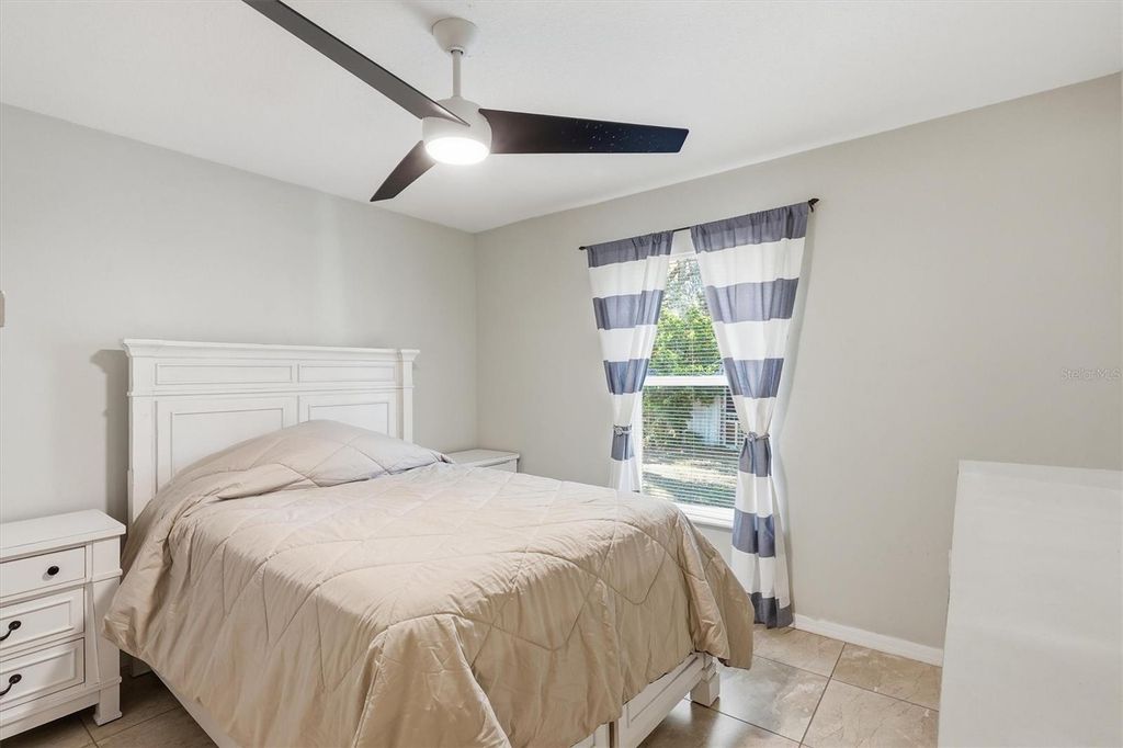 Image 22 of property listing at 4180 SW 131ST PLACE ROAD, Ocala, FL 34473