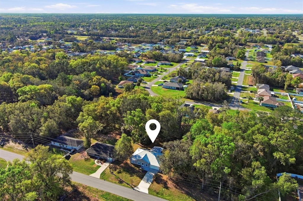 Image 37 of property listing at 4180 SW 131ST PLACE ROAD, Ocala, FL 34473