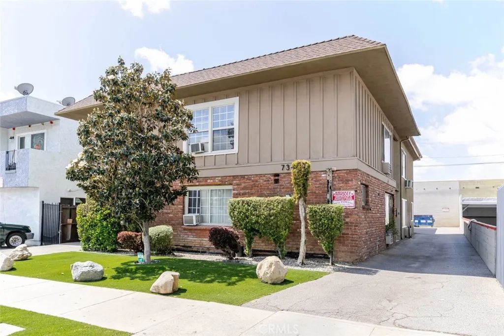 7343 Woodley Avenue 3, Van Nuys, CA 91406