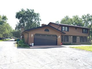 1310 New Lenox Road, Joliet, IL 60433