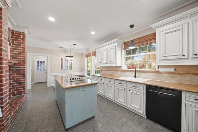 6115 Post Oak Court, Spring, TX 77379