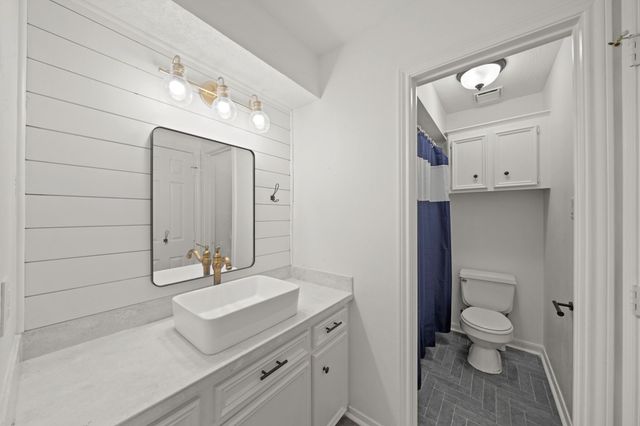 6115 Post Oak Court, Spring, TX 77379