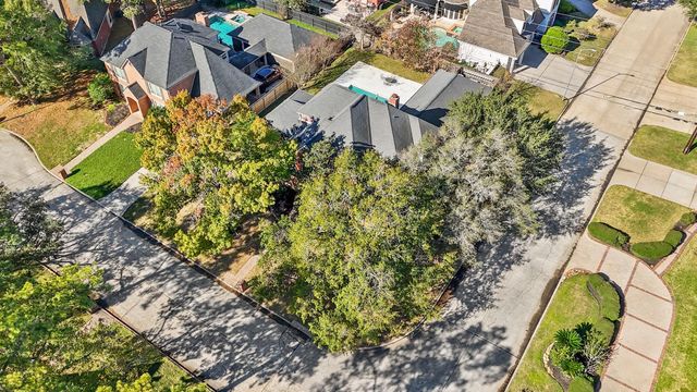 6115 Post Oak Court, Spring, TX 77379