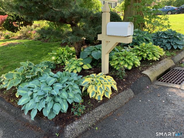 220 Hilltop Circle, Trumbull, CT 06611