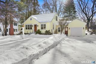 220 Hilltop Circle, Trumbull, CT 06611