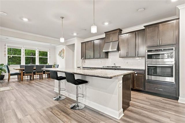 8965 Tanner Crescent, Ball Ground, GA 30107