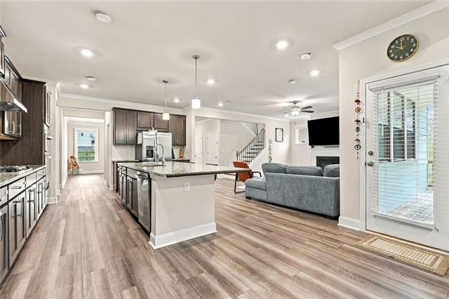 8965 Tanner Crescent, Ball Ground, GA 30107