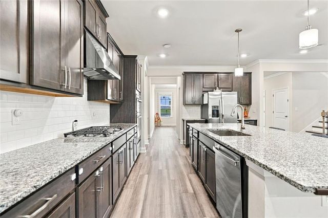 8965 Tanner Crescent, Ball Ground, GA 30107