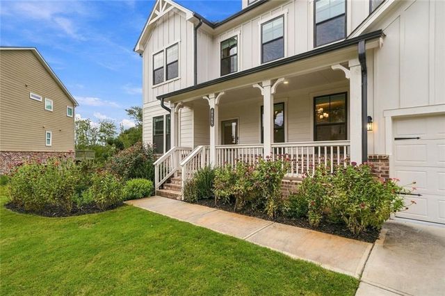 8965 Tanner Crescent, Ball Ground, GA 30107