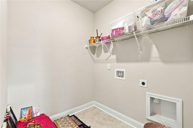 8965 Tanner Crescent, Ball Ground, GA 30107