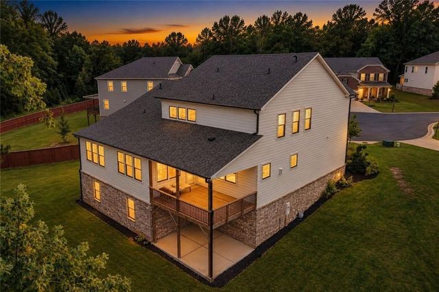 8965 Tanner Crescent, Ball Ground, GA 30107