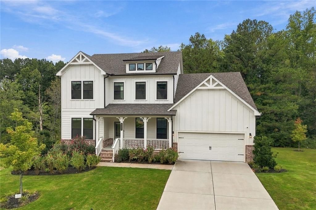 8965 Tanner Crescent, Ball Ground, GA 30107