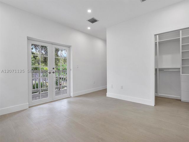 112 Florida Ave, Coral Gables, FL 33133