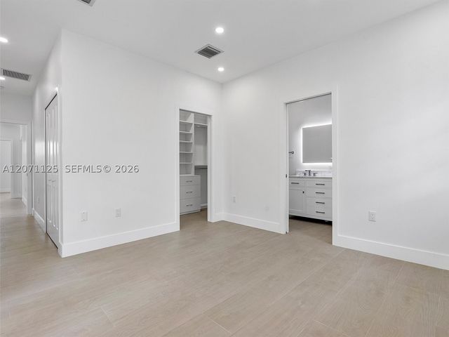 112 Florida Ave, Coral Gables, FL 33133