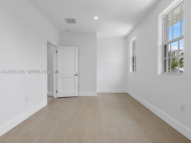112 Florida Ave, Coral Gables, FL 33133