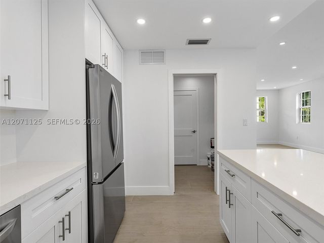 112 Florida Ave, Coral Gables, FL 33133